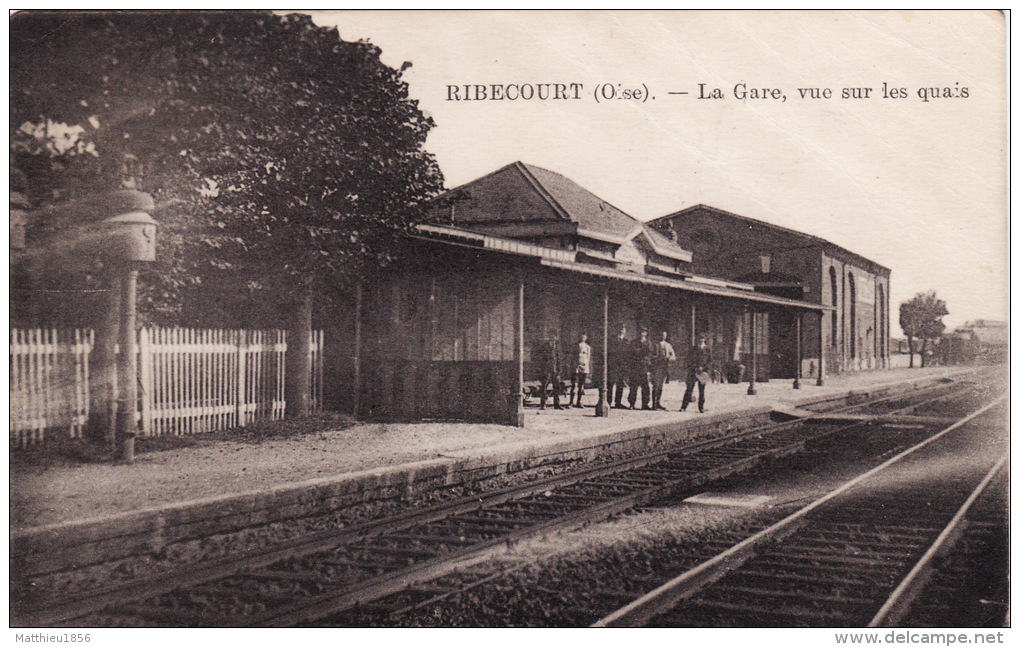 CPA 1930 RIBECOURT-DRESLINCOURT - la gare, vue sur les quais (A51)