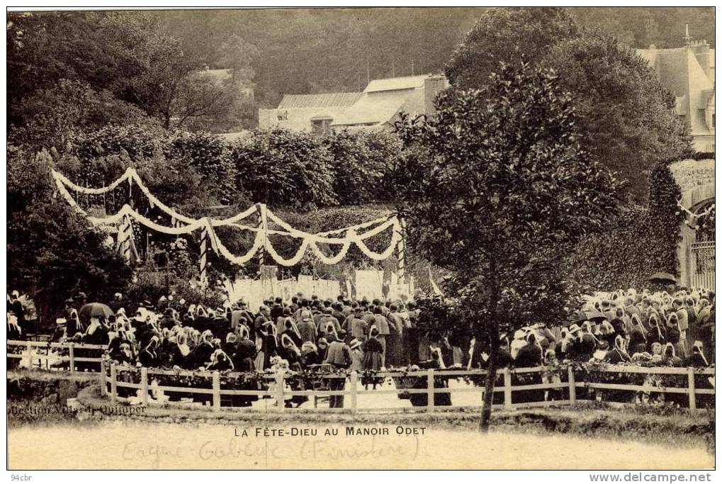 CPA 29) ERGUE GABERIC la fete dieu au manoir d odet (tres leger choc)