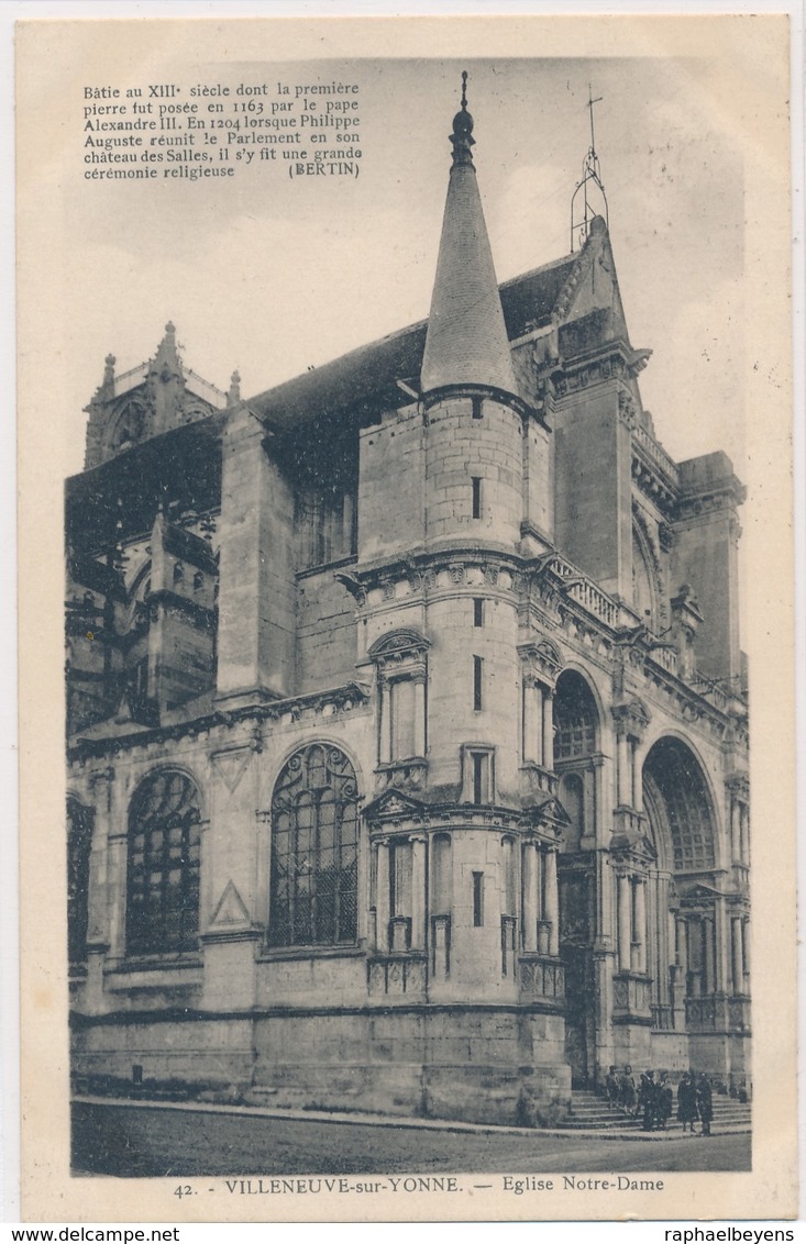 CPA 42. Villeneuve-sur-Yonne Eglise Notre-Dame circulée timbres tampon