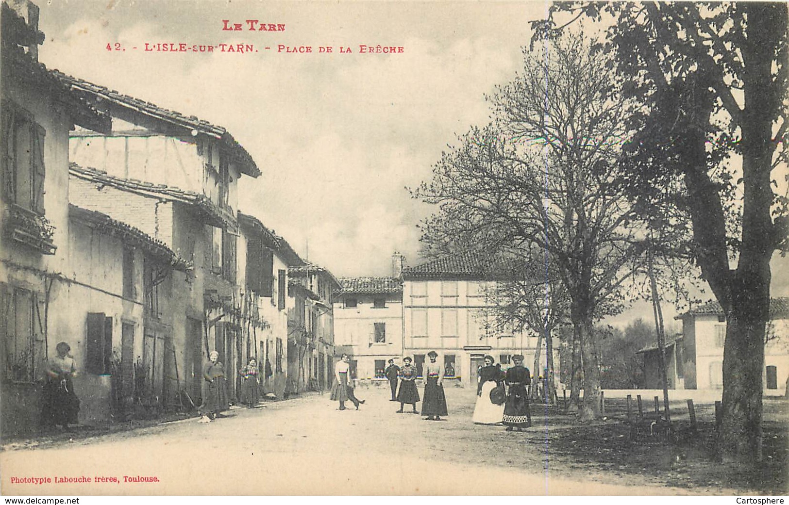 CPA 81 Tarn Lisle sur Tarn (L'Isle Sur Tarn) Place de la Brêche