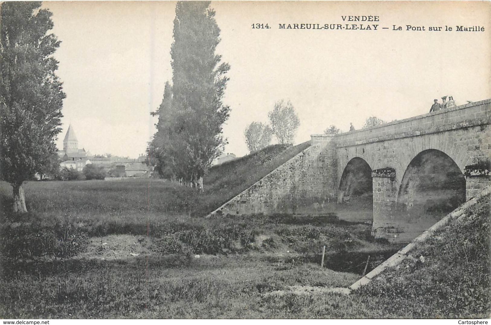 CPA 85 Vendée Mareuil sur Lay Dissais Le Pont sur le Marillé