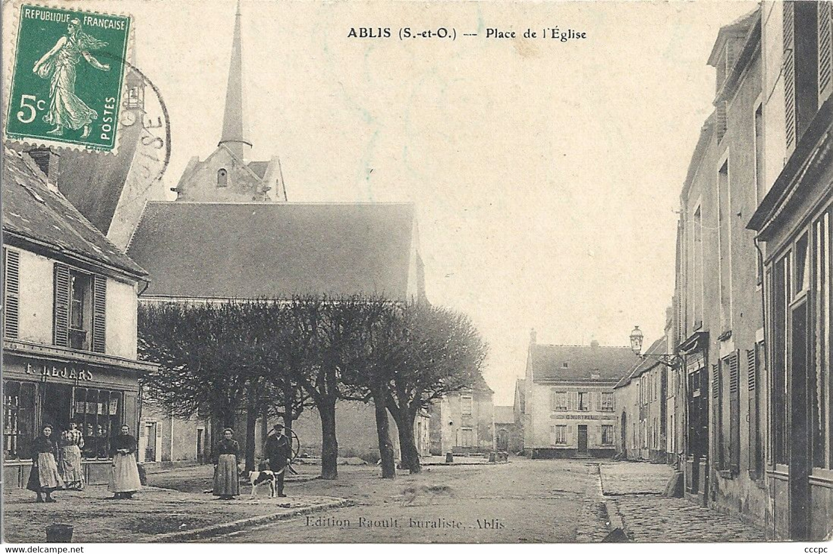 CPA Ablis Place de l'Eglise