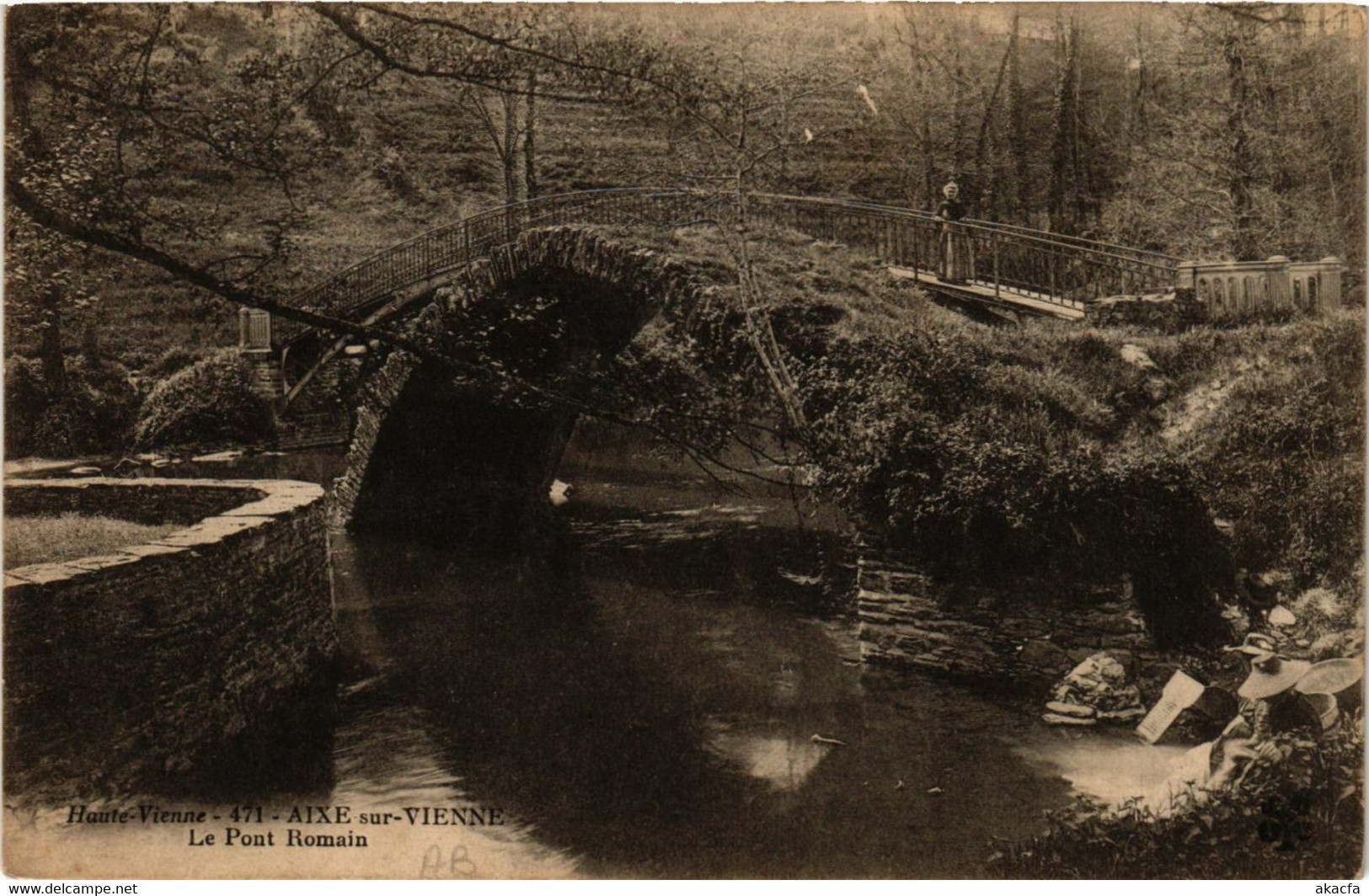 CPA AIXE-sur-VIENNE Le Pont Romain (390581)