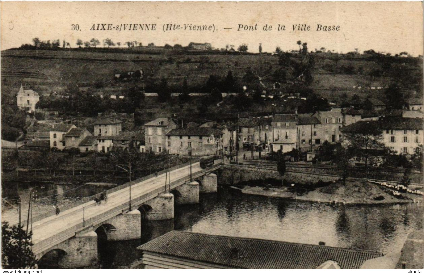 CPA AIXE-sur-VIENNE Pont de la Ville Basse (611162)