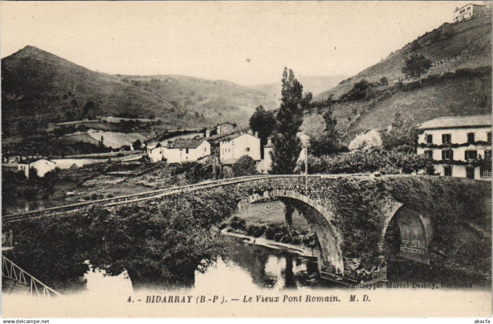 CPA AK Bidarray Le Vieux Pont Romain FRANCE (1131866)