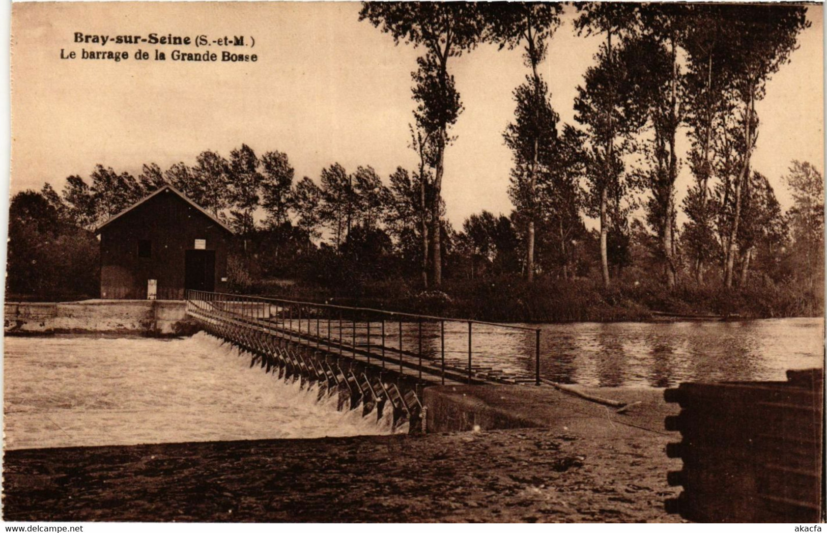 CPA AK BRAY-sur-SEINE - Le barrage de la Grande Boise (436662)