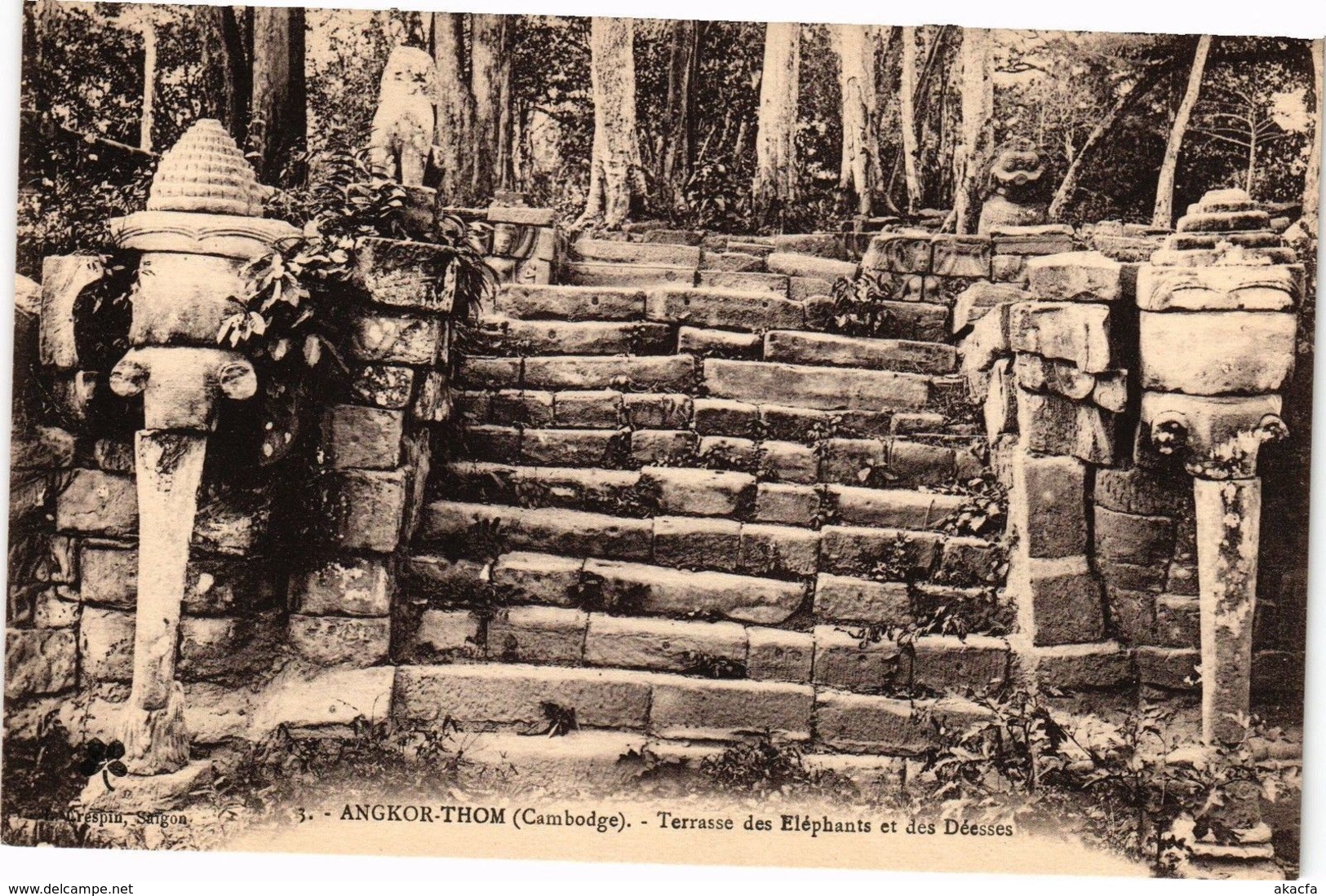 CPA AK CAMBODGE INDOCHINA ANGKOR THOM (Cambodge) Terrasse des elephan (190875)