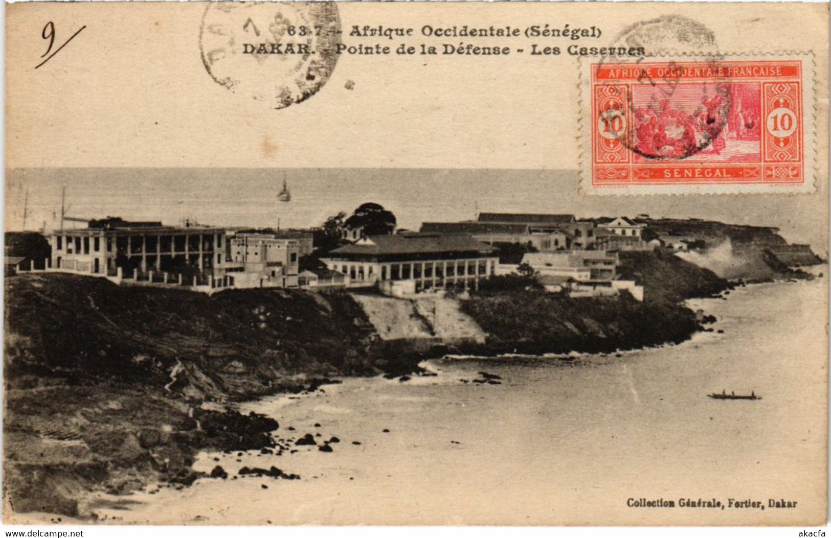 CPA AK Dakar - Pointe de la Defense - Les Casernes SENEGAL (1060898)