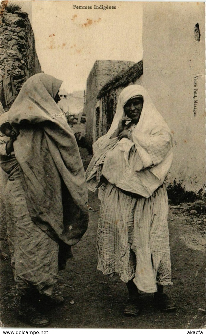 CPA AK Femmes Indigenes ALGERIE (831497)