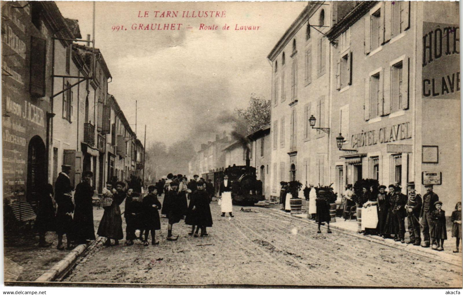 CPA AK GRAULHET Route de Lavaur TRAM VAPEUR (977232)