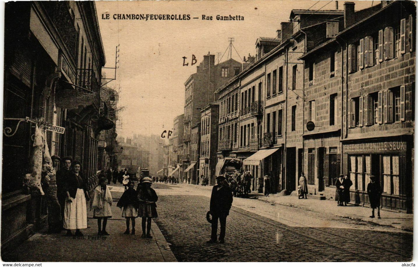 CPA AK Le CHAMBON-FEUGEROLLES - Rue Gambetta (430727)