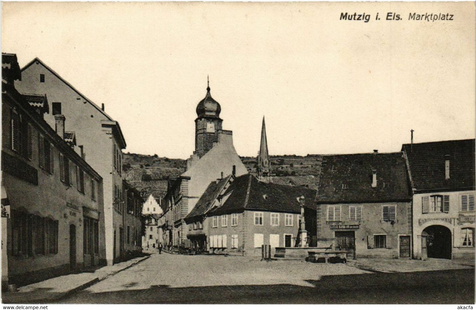 CPA AK MUTZIG i. Els. Marktplatz (393654)