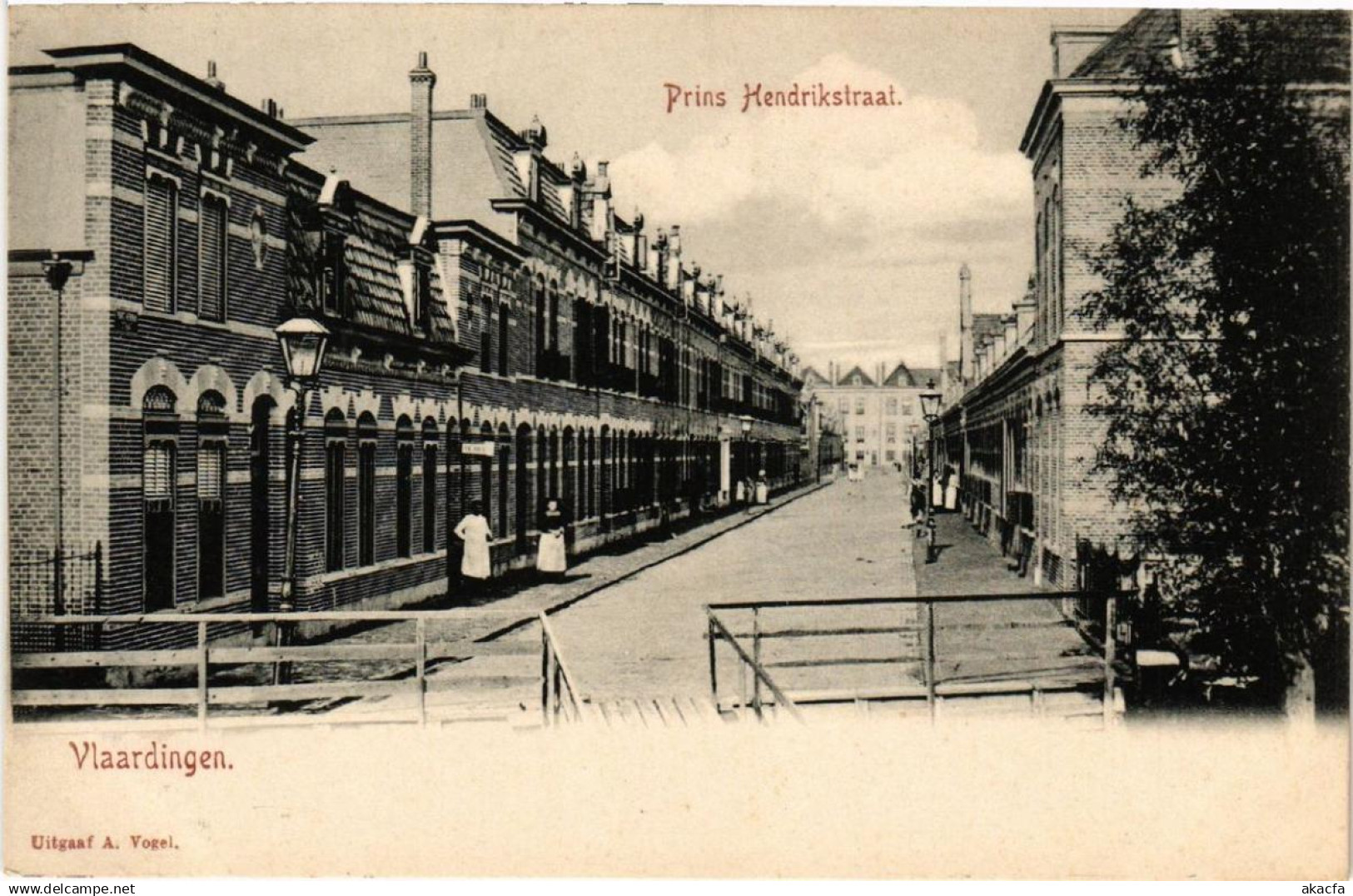 CPA AK VLAARDINGEN Prins Hendrikstraat NETHERLANDS (602161)