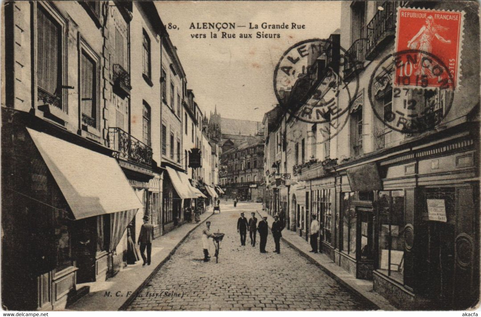 CPA ALENCON-La Grande Rue vers la Rue aux Sieurs (29679)