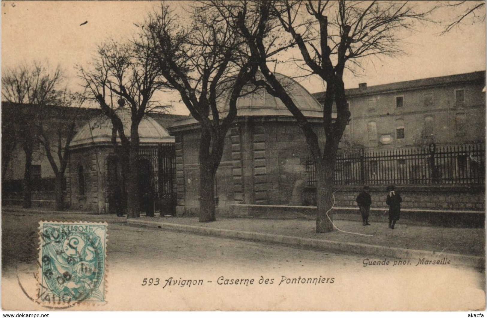 CPA AVIGNON Caserne des Pontonniers (1086161)