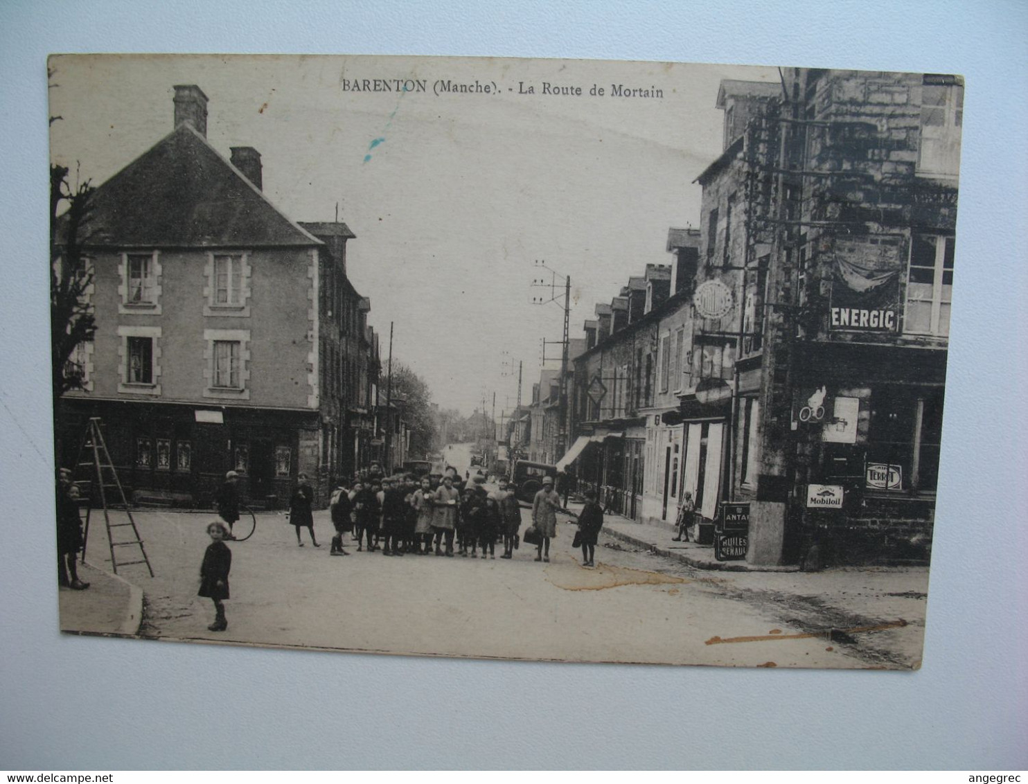 CPA  Barenton  - La Route de Mortain