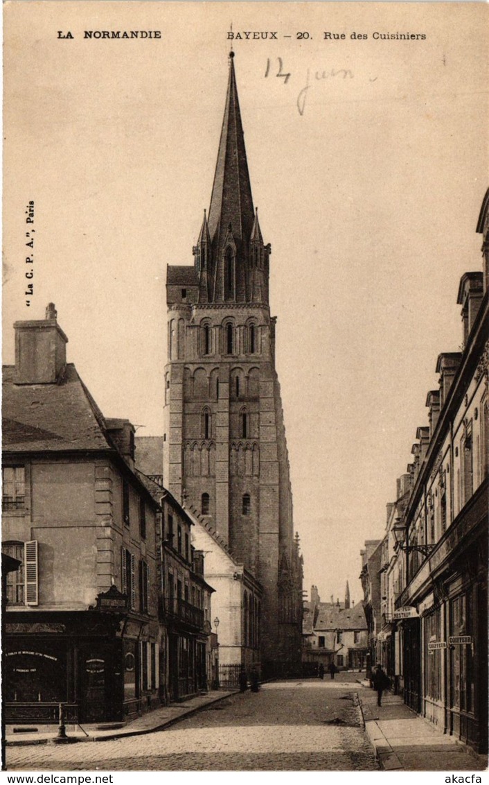 CPA BAYEUX - Rue des Cuisiniers (276671)