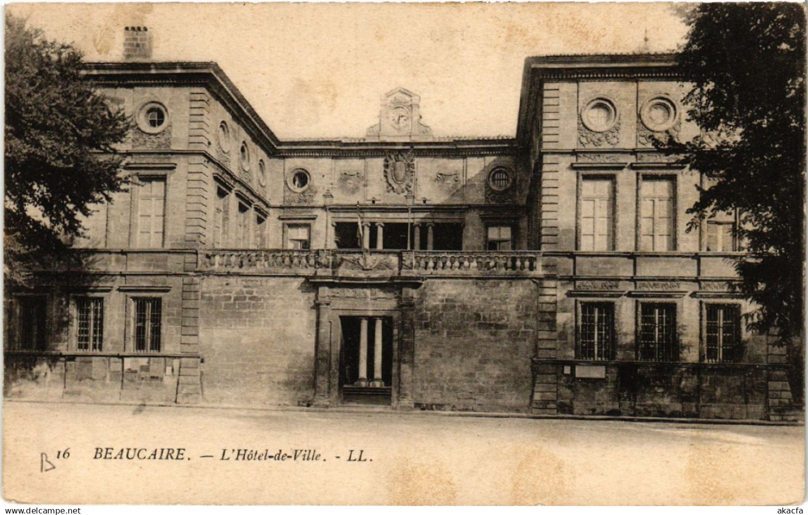 CPA BEAUCAIRE - L'Hotel-de-Ville (459135)