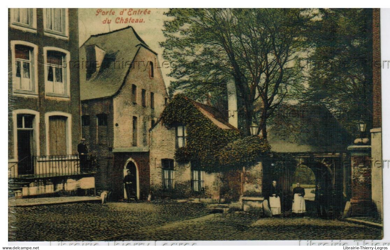 CPA Beaumont Porte d'entrée du Château