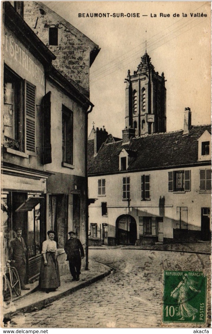 CPA BEAUMONT-sur-OISE - La Rue de la Vallée (107135)