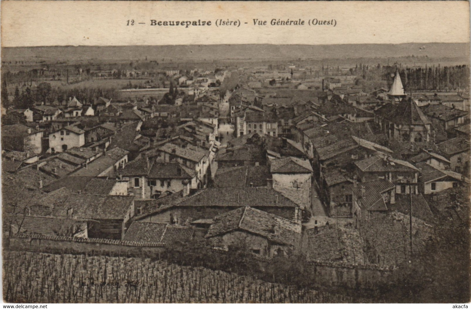 CPA BEAUREPAIRE - Vue générale (Quest) (123747)