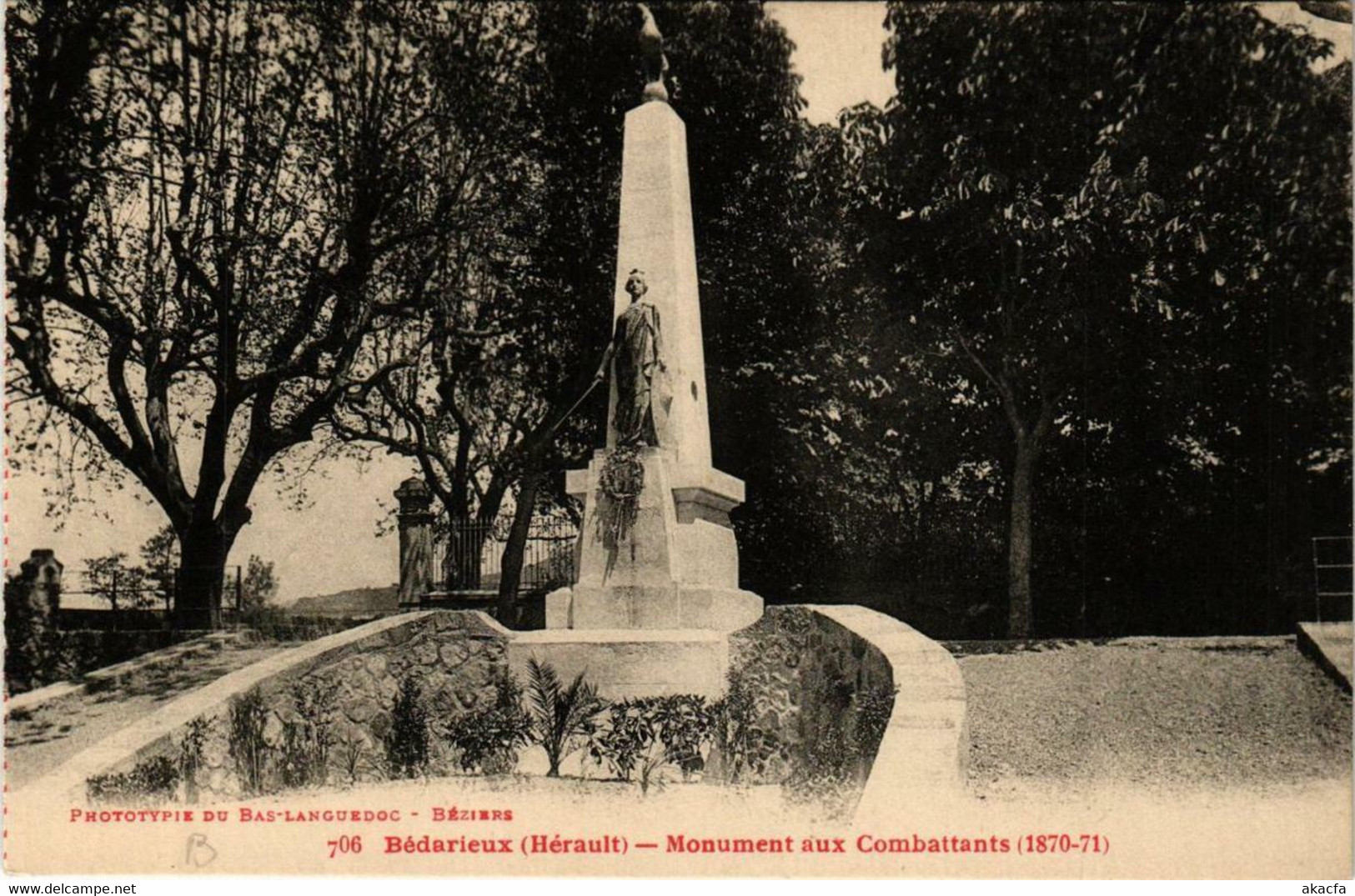 CPA BEDARIEUX Monument aux Combattants (686534)