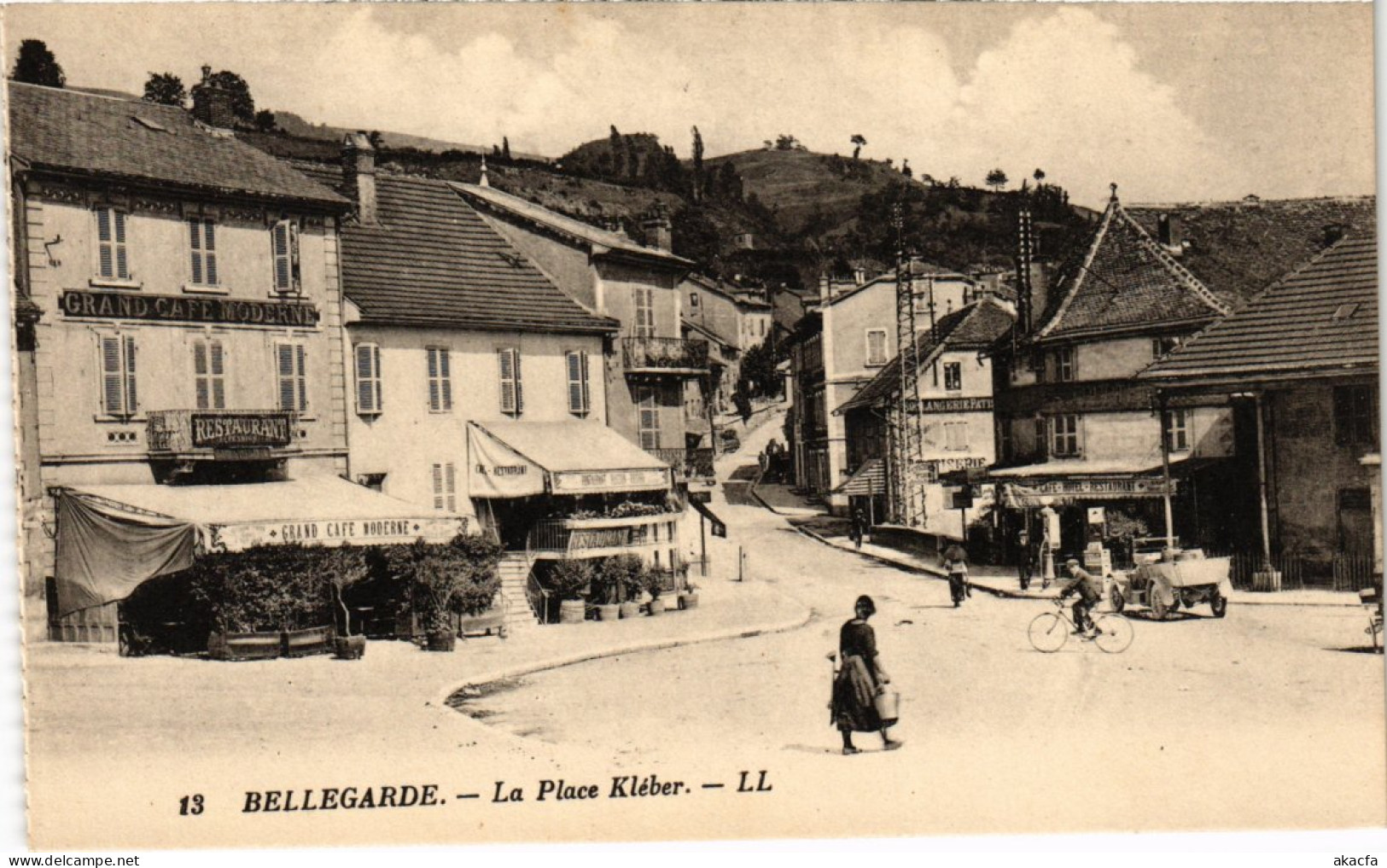 CPA BELLEGARDE-sur-VALSERINE La Place Kleber (1351427)