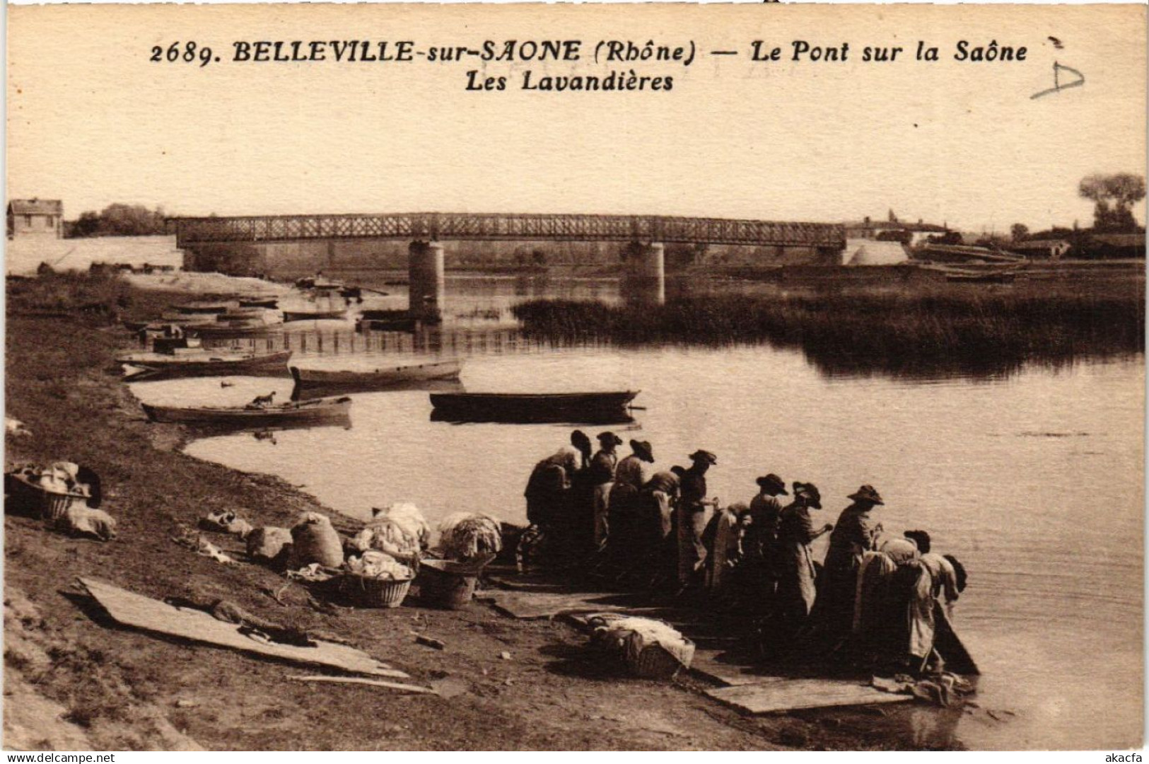 CPA BELLEVILLE-sur-SAONE Le Pont sur la SAONE-Les Lavandieres. (444199)