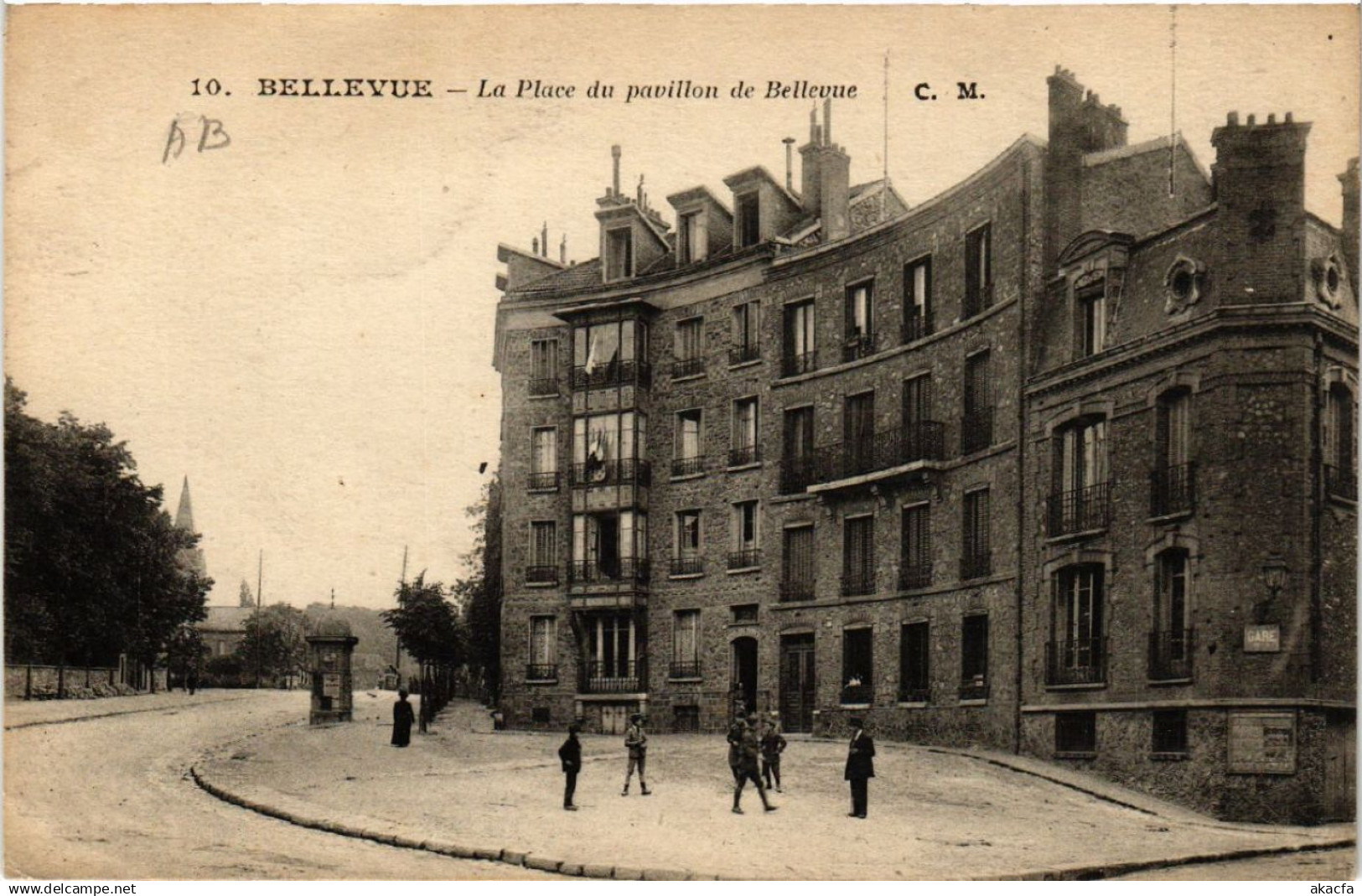 CPA BELLEVUE - La Place du pavillon de BELLEVUE (581394)