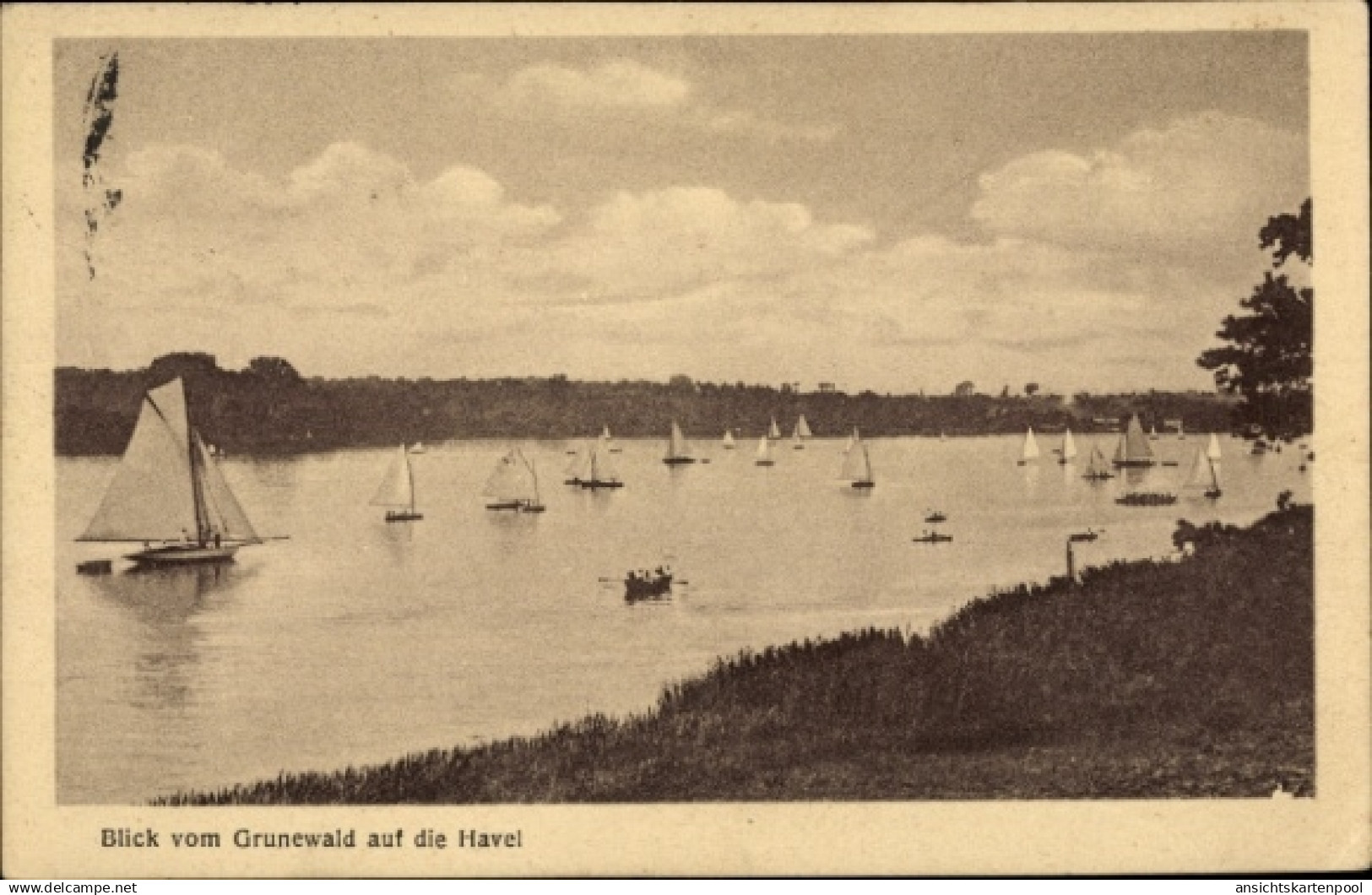 CPA Berlin Spandau Gatow, Wirtshaus Gatow, Blick vom Grunewald auf die Havel, Segelboote