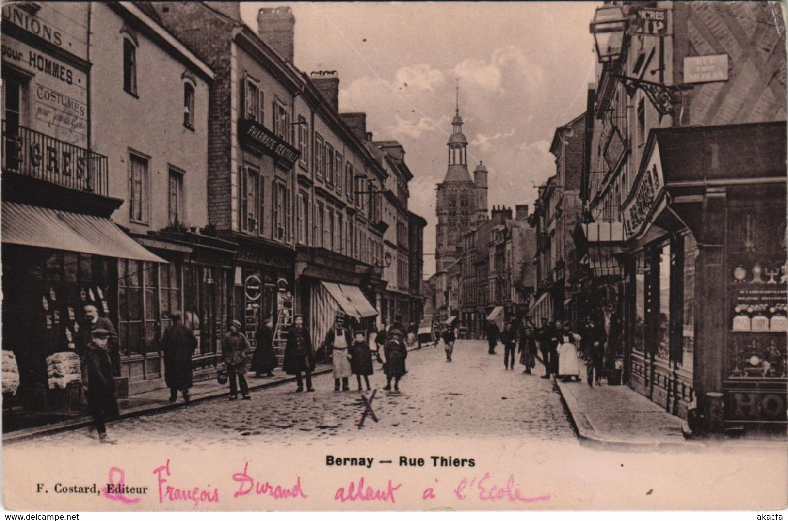 CPA BERNAY-Rue Thiers (43375)