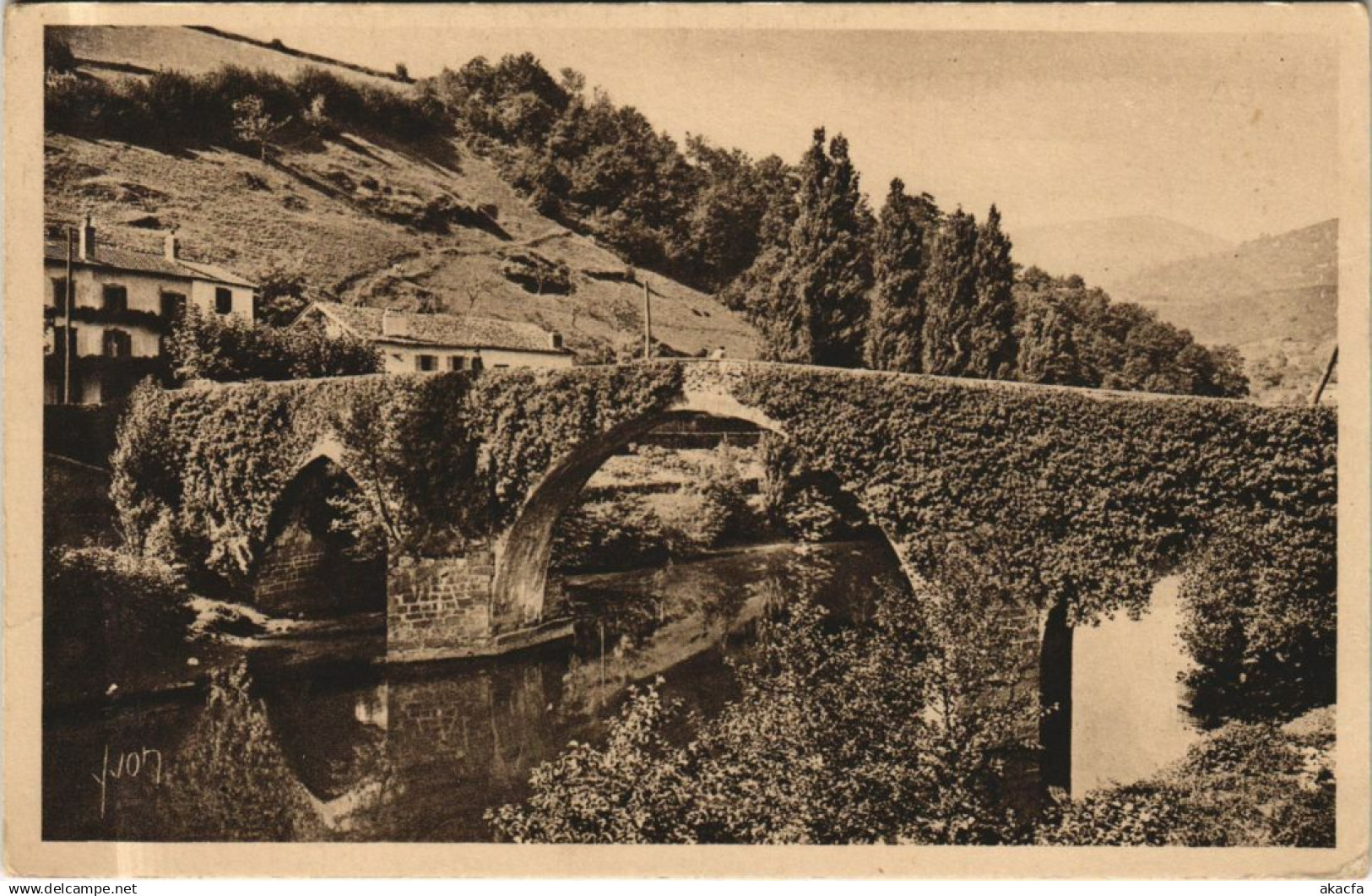 CPA BIDARRAY Le Tres Pittoresque et Vieux Pont (1163356)