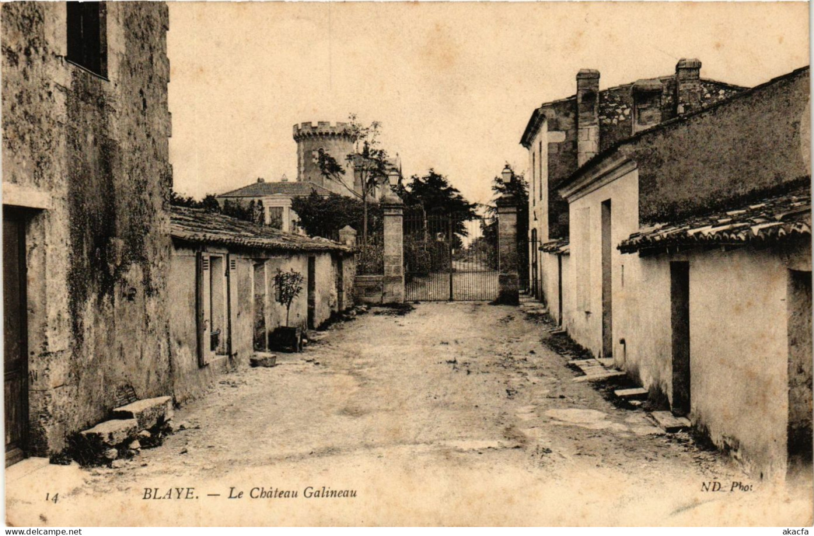 CPA BLAYE Le Chateau Galineau (864310)