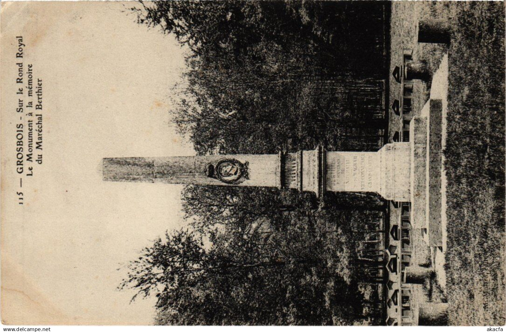 CPA BOISSY-SAINT-LEGER Monument (1352417)