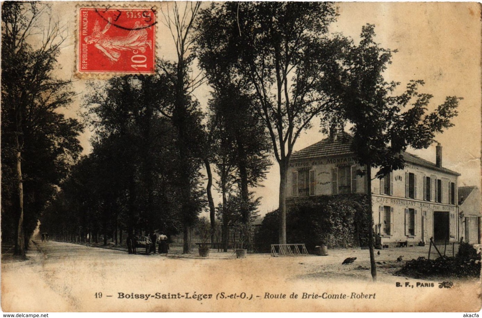 CPA BOISSY-St-LEGER - Route de Brie-Comte Robert (274977)