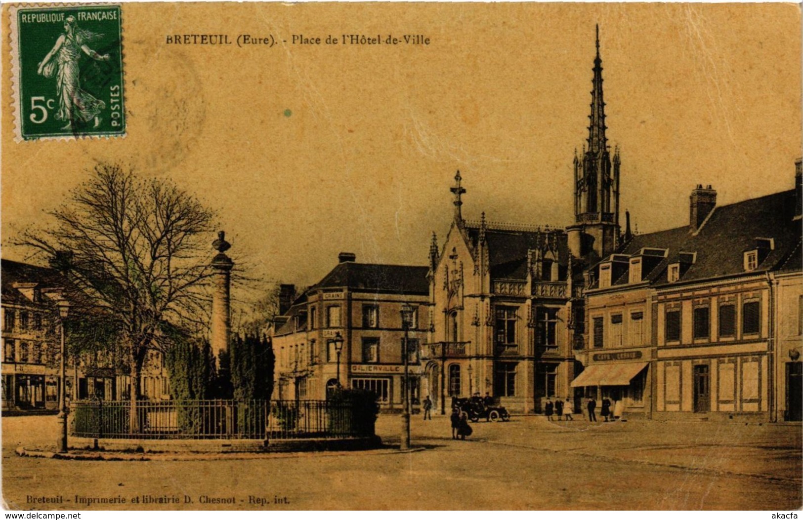 CPA BRETEUIL - Place de l'Hotel-de-Ville (297154)