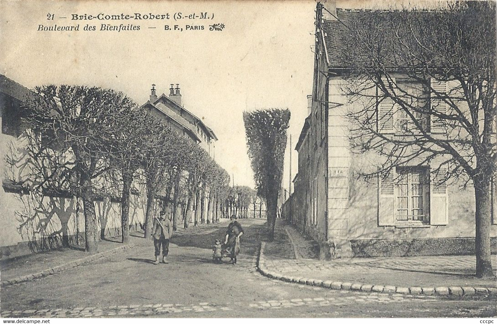 CPA Brie-Comte-Robert Boulevard des Bienfaites