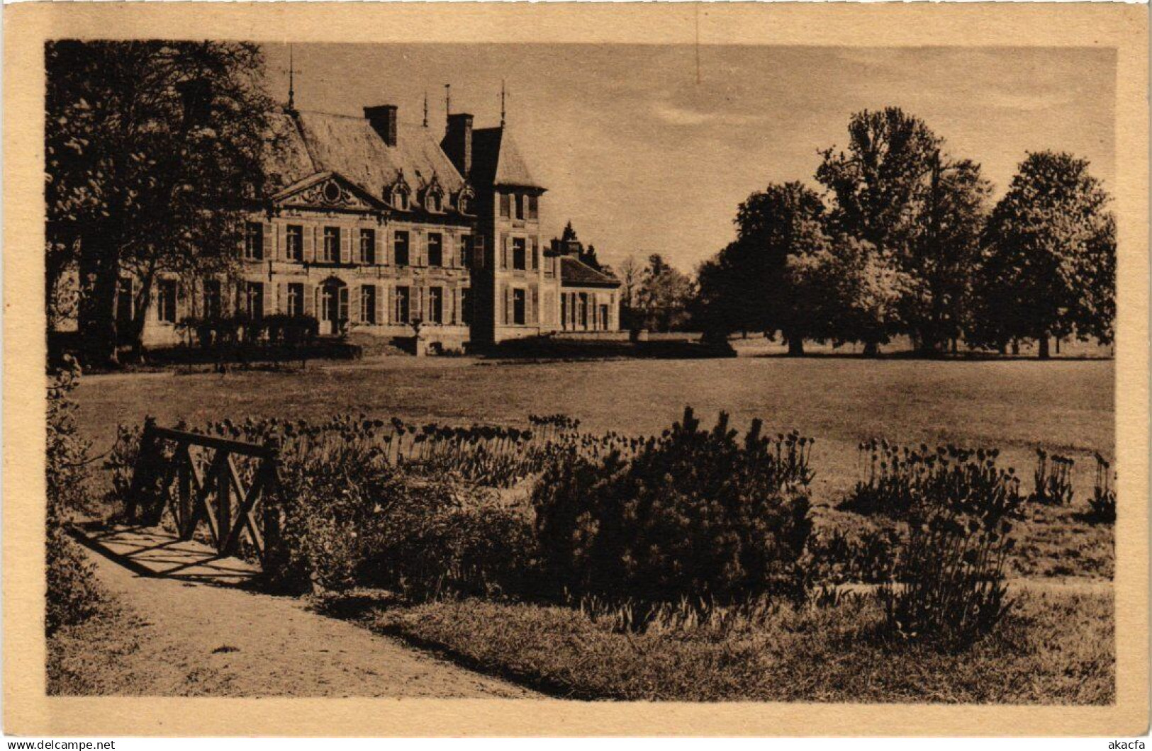 CPA Bruyeres le Chatel Chateau de Courson (1349766)