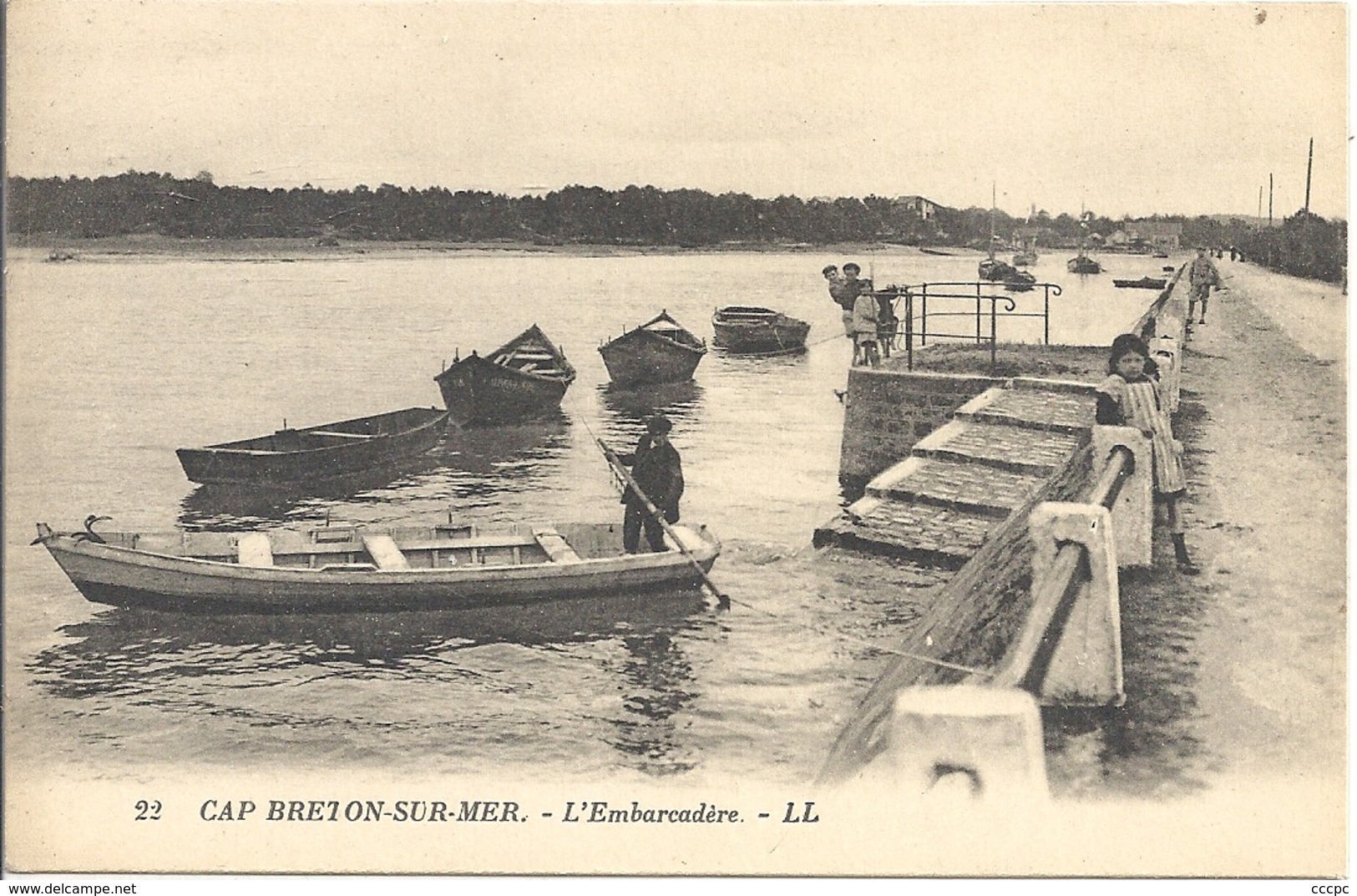 CPA Capbreton-sur-Mer L'Embarcadère