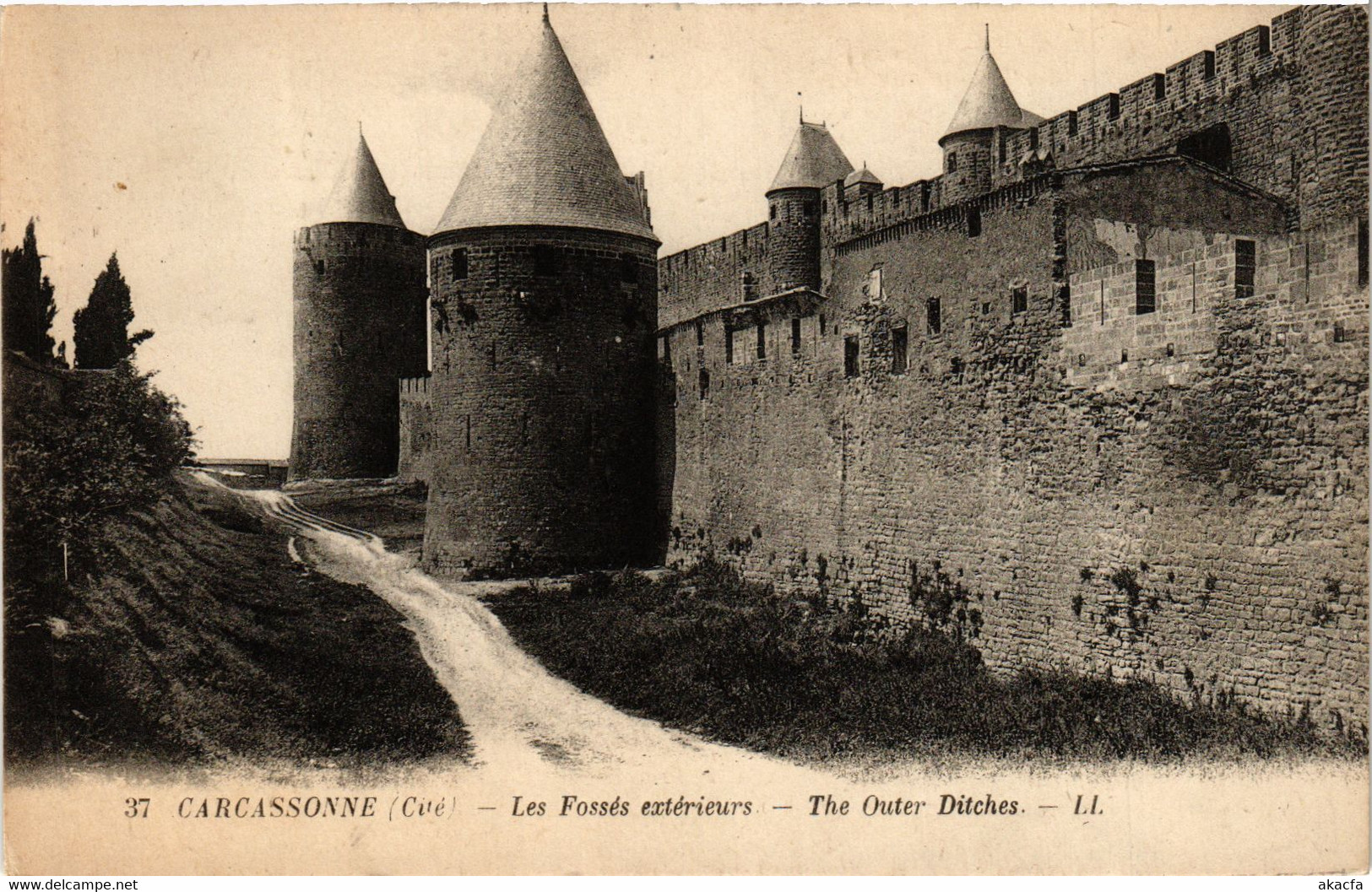 CPA Carcassonne Les Fosses exterieurs FRANCE (1012798)