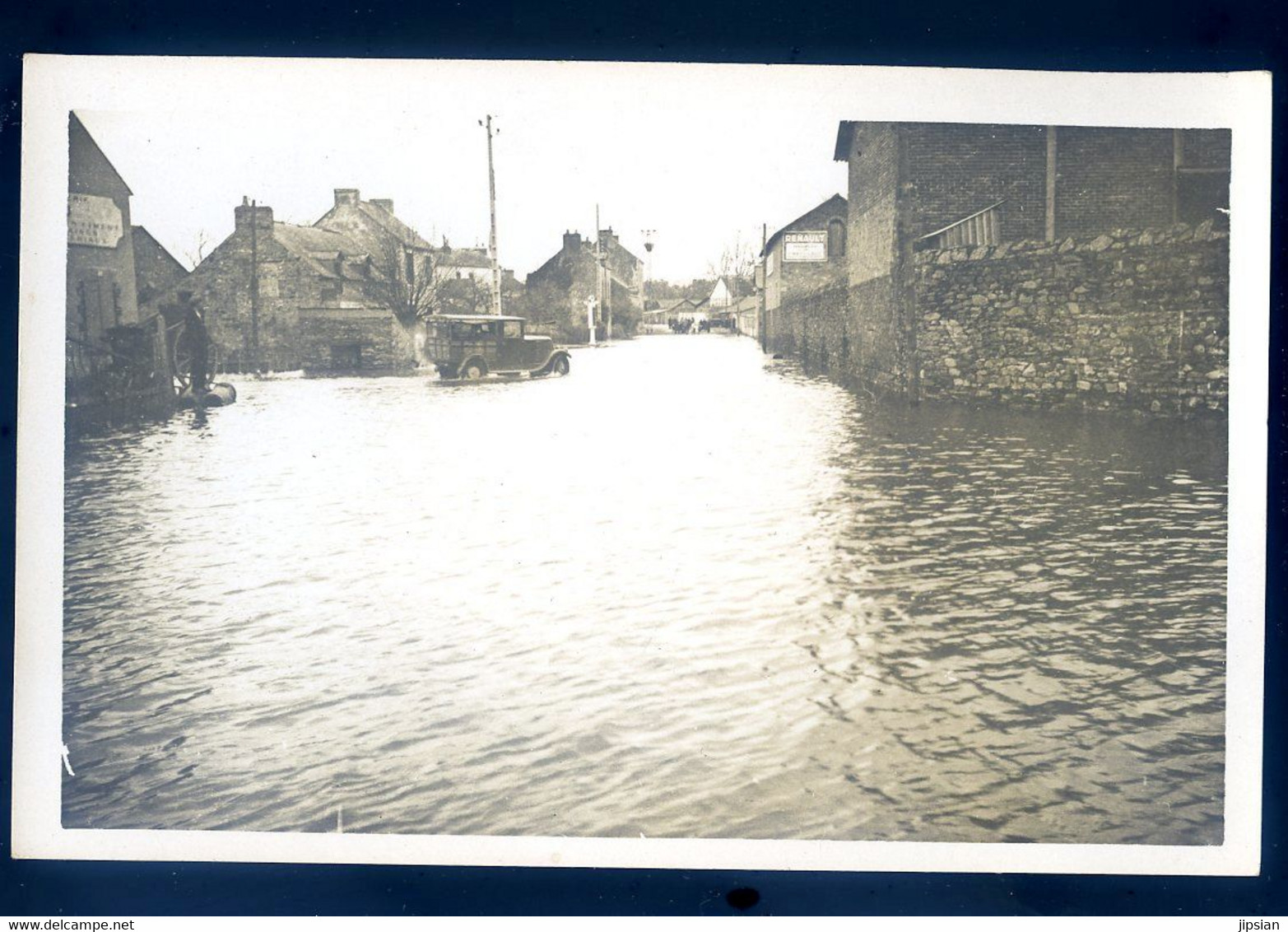 cpa carte photo du 35 inondations  Redon --- cachet photographe L. Colard 5 rue Victor Hugo Redon  SE20-9