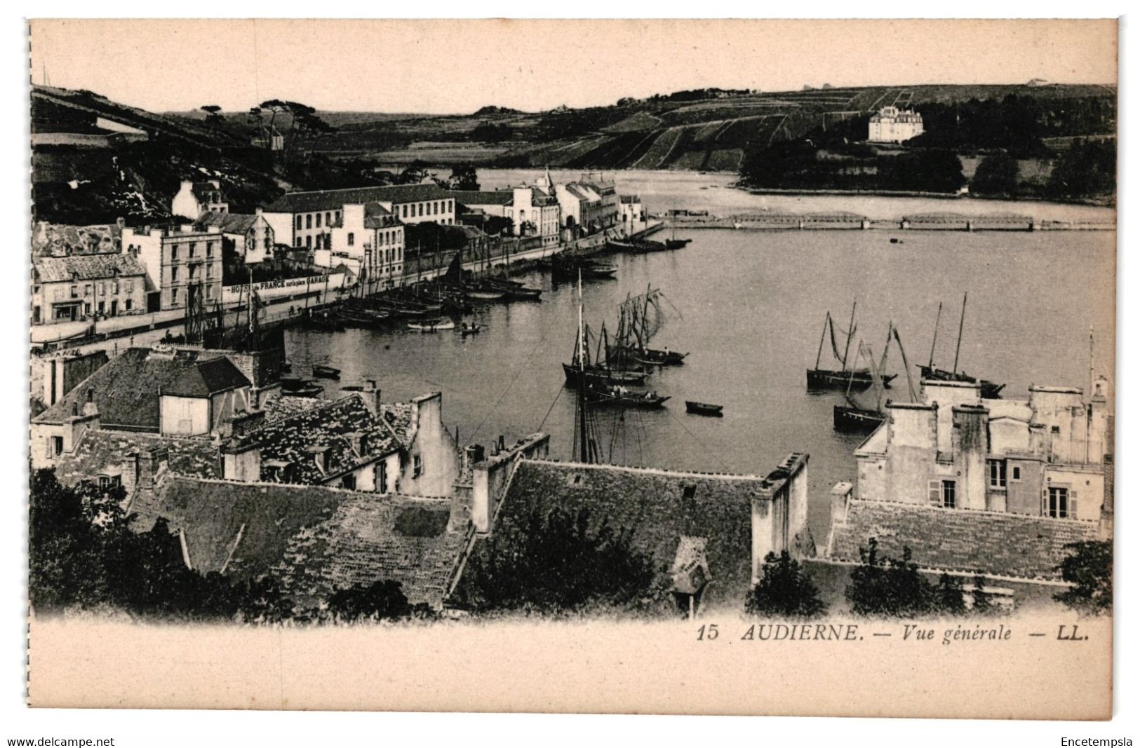 CPA - Carte Postale France-  Audierne-Vue générale VM33656at