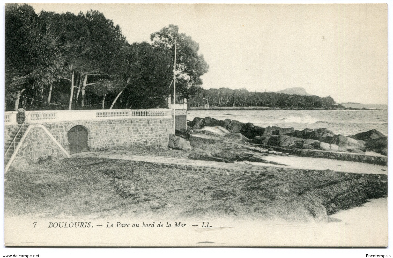 CPA - Carte postale - France - Boulouris - Le Parc au bord de la Mer (CPV1337)