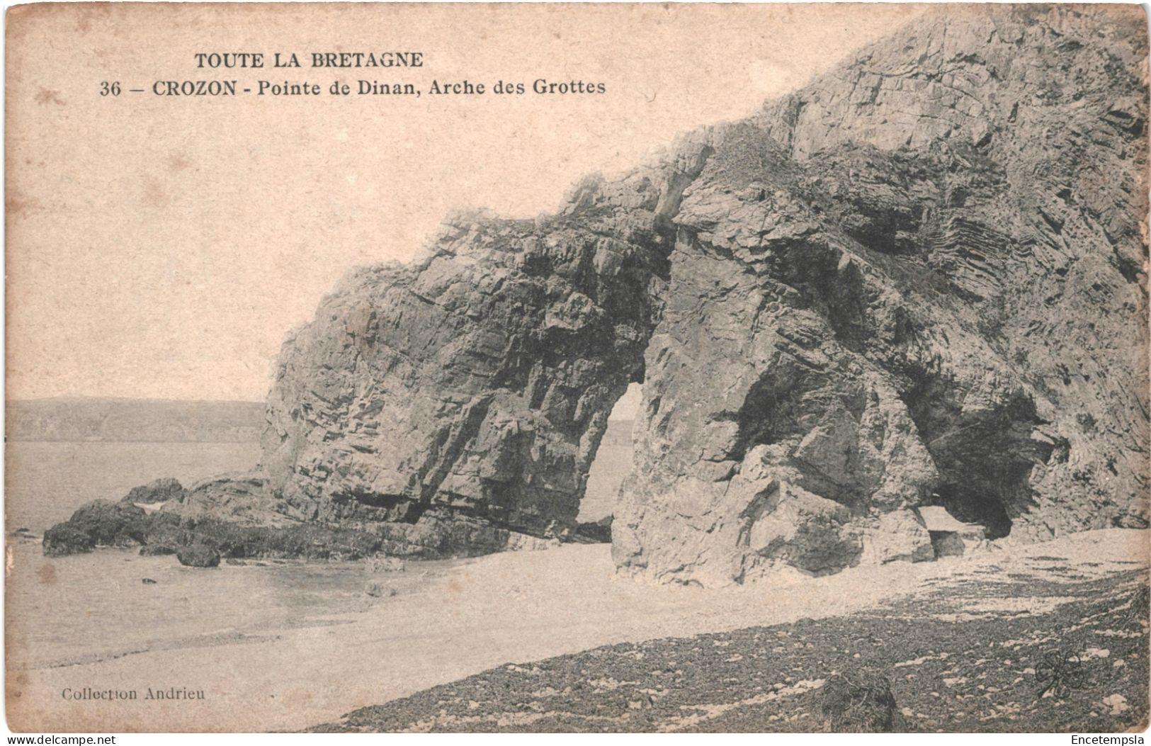 CPA Carte postale France Crozon Pointe de Dinan Arche des Grottes  début 1900  VM65092