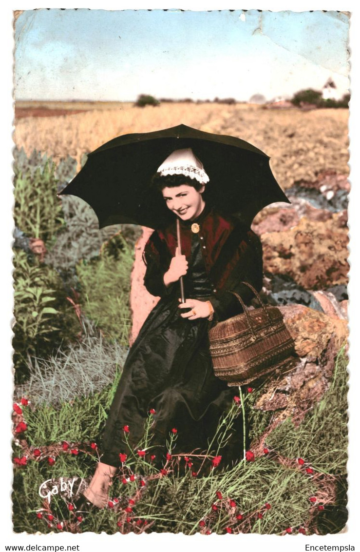 CPA- Carte postale -France- Ile de Noirmoutier-Costumes Maraichins Jeune fille de Noirmoutier 1959 VM39000