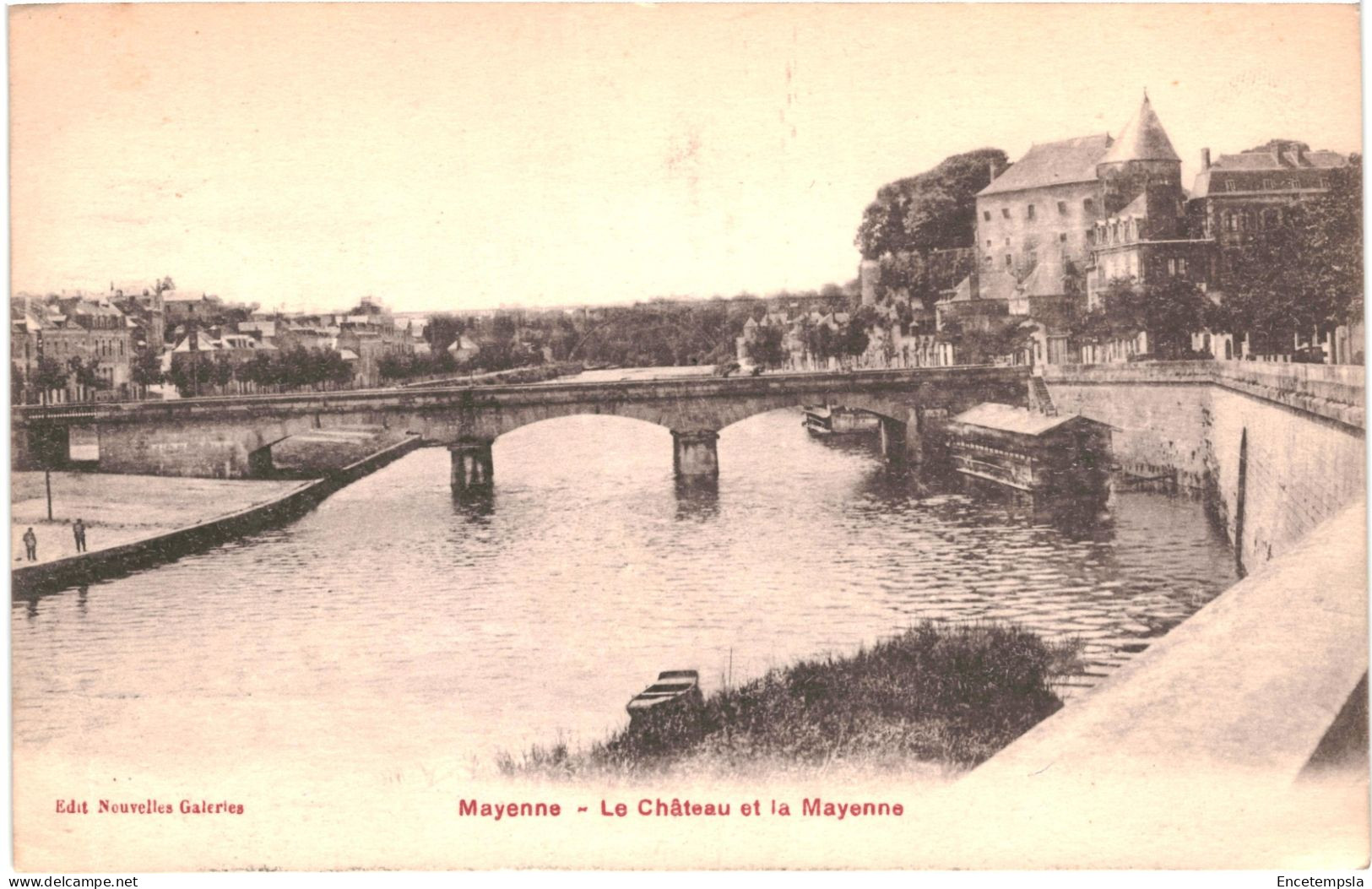 CPA Carte postale France  Mayenne Le Château et la Mayenne   VM65080