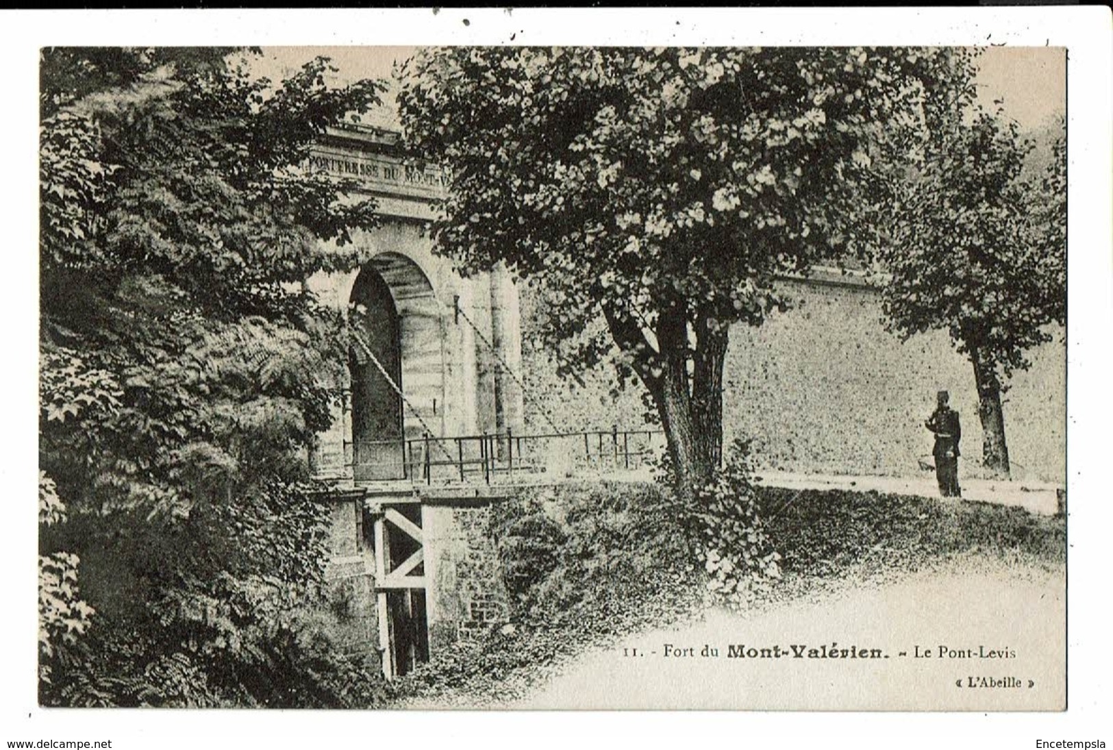 CPA-Carte Postale-FRANCE- Mont Valerien- Le Pont Levis du Fort   VM7396