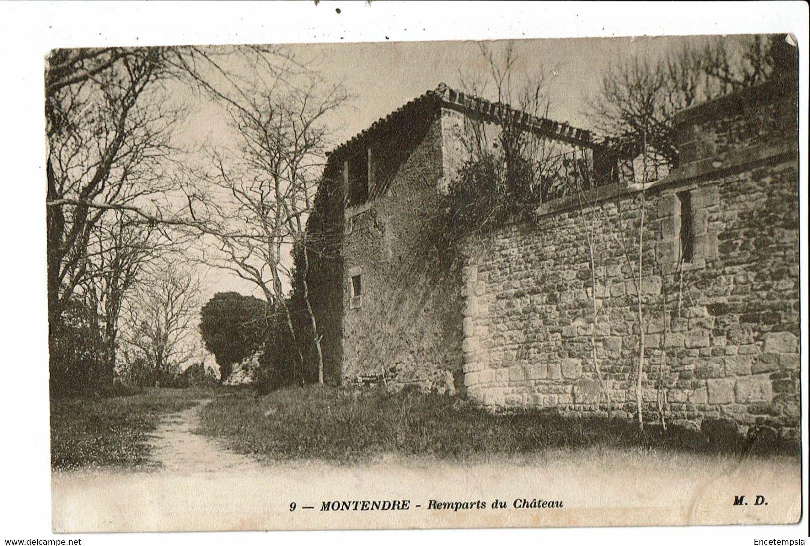 CPA Carte Postale-France-Montendre- Remparts du Château -1914  VM27641b