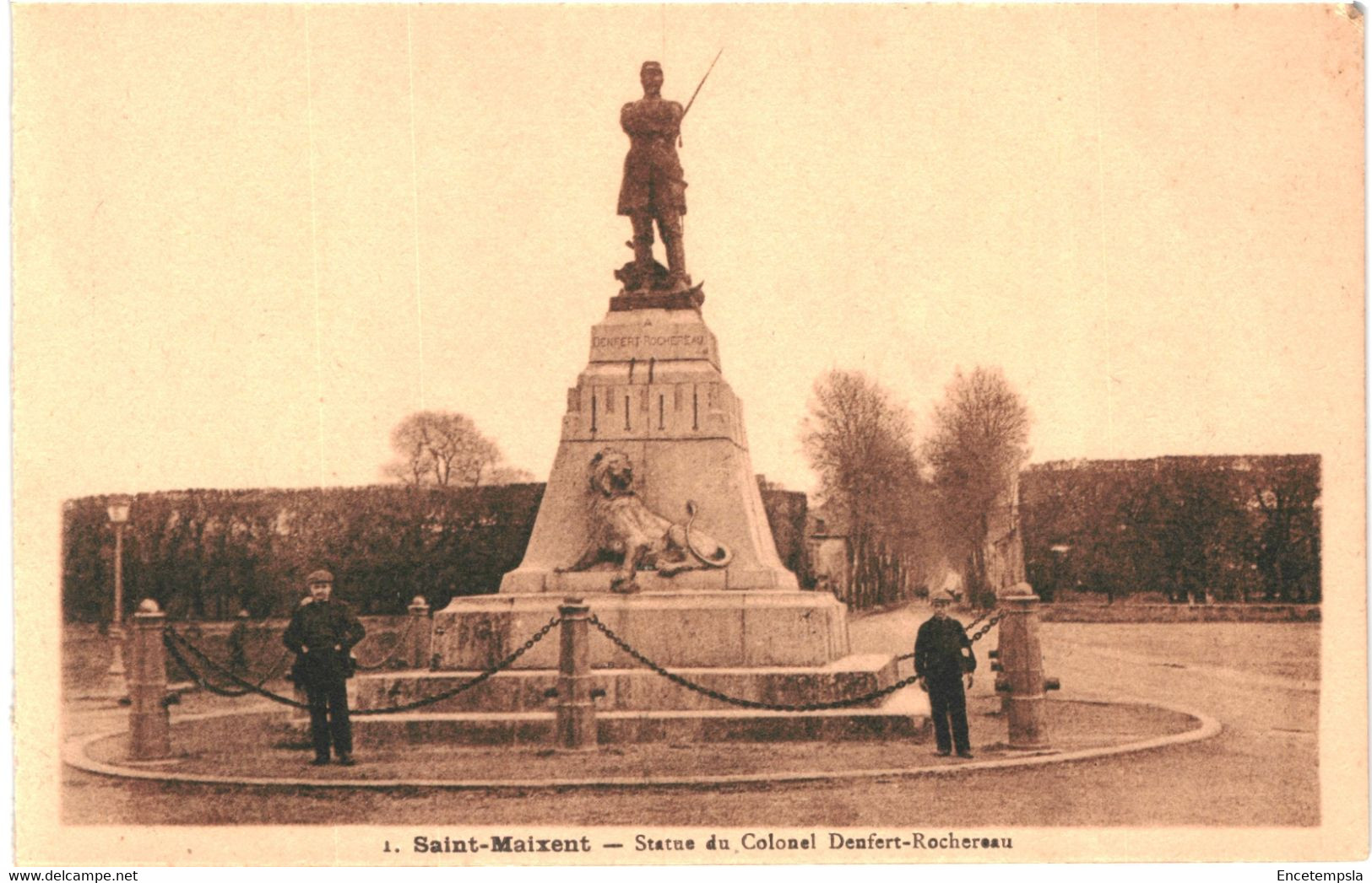 CPA-carte postale France Saint Maixent l'Ecole - Statue du Colonel Denfert Rochereau   VM44212