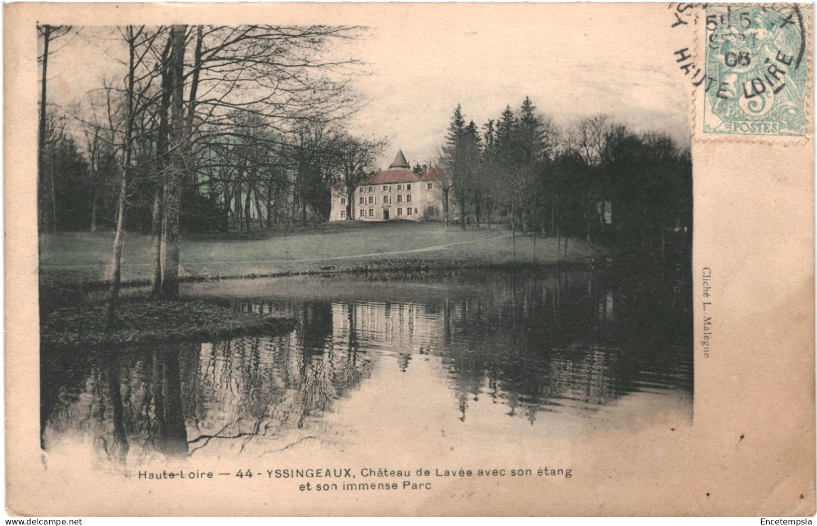 CPA   Carte postale France Yssingeaux  Château de Lavée avec son étang VM66502